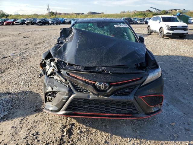 4T1T11AK9RU922137 - 2024 TOYOTA CAMRY SE NIGHT SHADE BLACK photo 5