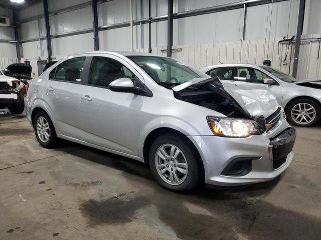 1G1JB5SHXH4140441 - 2017 CHEVROLET SONIC LS SILVER photo 4