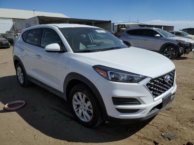 KM8J2CA42KU991310 - 2019 HYUNDAI TUCSON SE WHITE photo 4