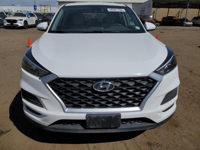 KM8J2CA42KU991310 - 2019 HYUNDAI TUCSON SE WHITE photo 5