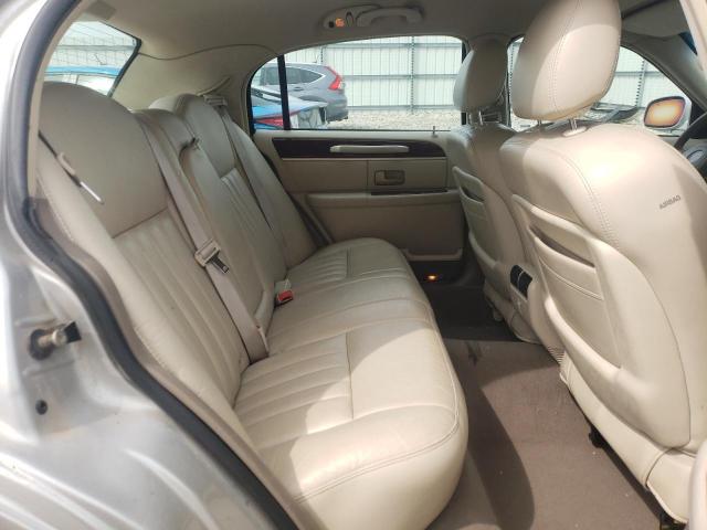 1LNHM81W64Y668963 - 2004 LINCOLN TOWN CAR EXECUTIVE SILVER photo 10