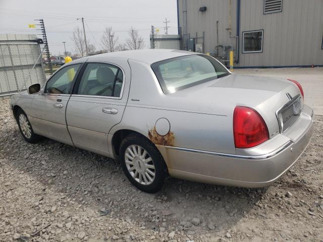 1LNHM81W64Y668963 - 2004 LINCOLN TOWN CAR EXECUTIVE SILVER photo 2