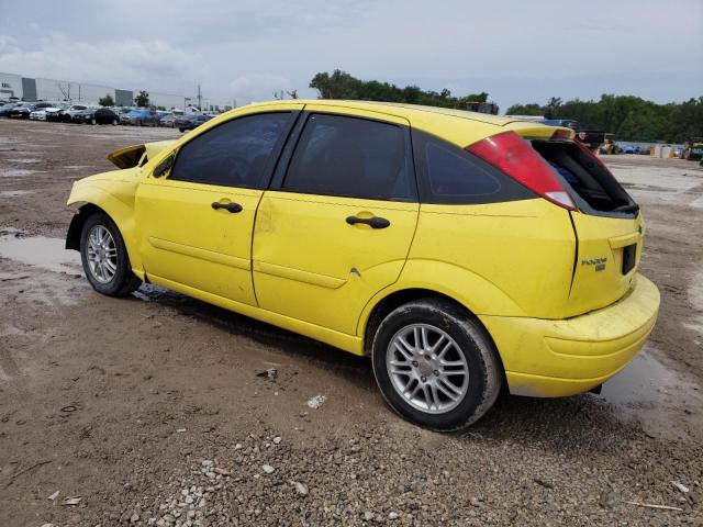 3FAFP37N05R133332 - 2005 FORD FOCUS ZX5 YELLOW photo 2