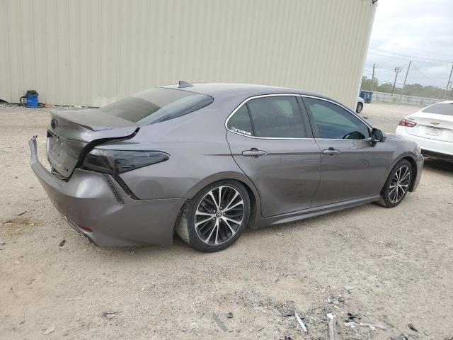 4T1G11AK0LU933570 - 2020 TOYOTA CAMRY SE GRAY photo 3