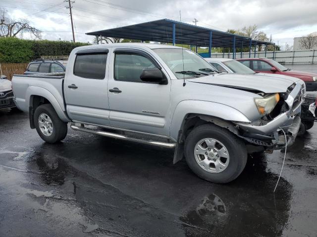 3TMJU4GN7CM134443 - 2012 TOYOTA TACOMA DOUBLE CAB PRERUNNER SILVER photo 4