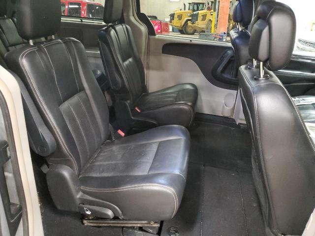 2A4RR8DG0BR641011 - 2011 CHRYSLER TOWN & COU TOURING L SILVER photo 11