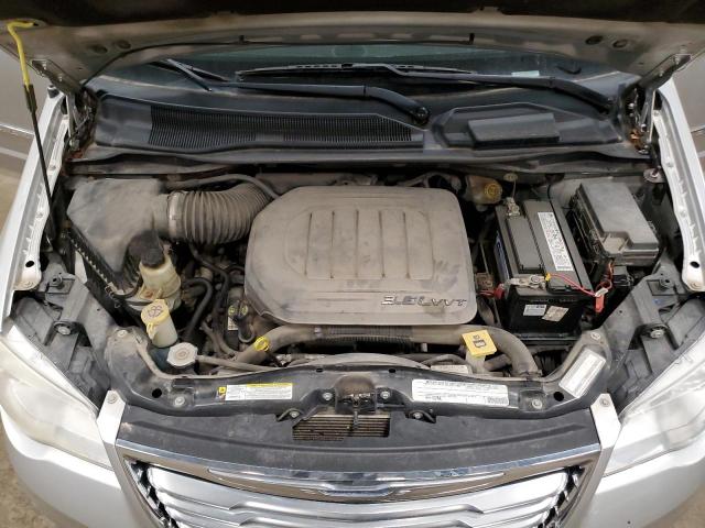 2A4RR8DG0BR641011 - 2011 CHRYSLER TOWN & COU TOURING L SILVER photo 12