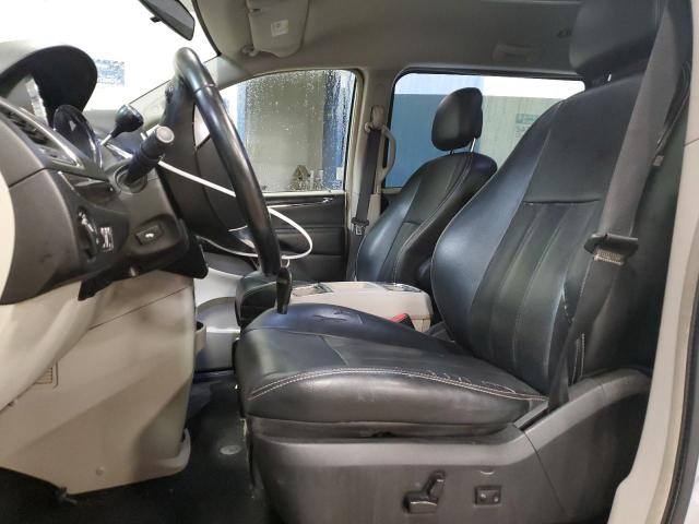 2A4RR8DG0BR641011 - 2011 CHRYSLER TOWN & COU TOURING L SILVER photo 7