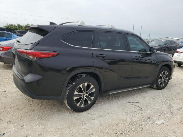 5TDGZRAH7NS126955 - 2022 TOYOTA HIGHLANDER XLE BLACK photo 3