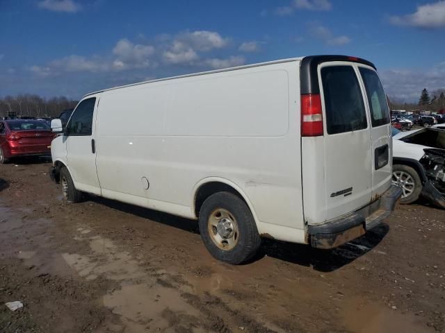 1GCWGGBA8C1200837 - 2012 CHEVROLET EXPRESS G2 WHITE photo 2