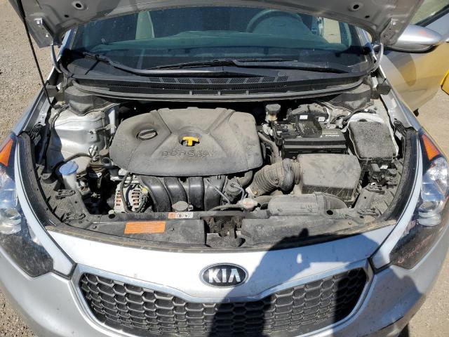 KNAFK4A65G5533776 - 2016 KIA FORTE LX SILVER photo 11