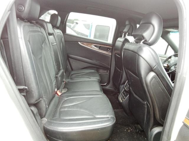 2LMTJ8LR7GBL41715 - 2016 LINCOLN MKX RESERVE 白色 照片 10