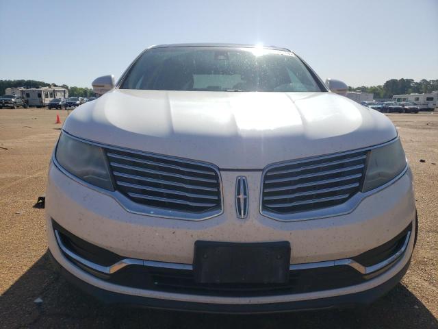 2LMTJ8LR7GBL41715 - 2016 LINCOLN MKX RESERVE WHITE photo 5