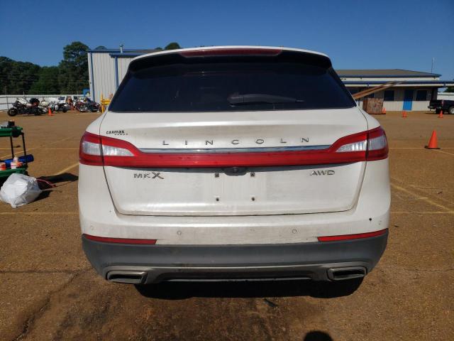 2LMTJ8LR7GBL41715 - 2016 LINCOLN MKX RESERVE WHITE photo 6