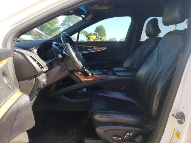 2LMTJ8LR7GBL41715 - 2016 LINCOLN MKX RESERVE 白色 照片 7