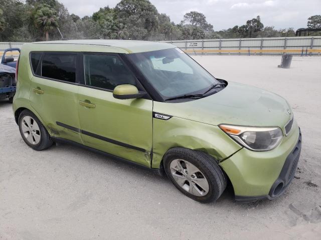 KNDJN2A22G7854863 - 2016 KIA SOUL GREEN photo 4