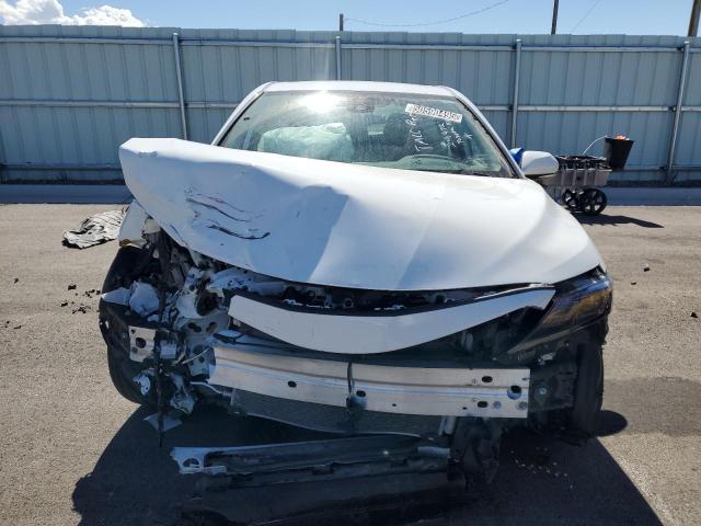 4T1G11AK1RU219472 - 2024 TOYOTA CAMRY SE NIGHT SHADE WHITE photo 5