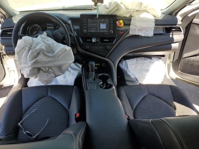 4T1G11AK1RU219472 - 2024 TOYOTA CAMRY SE NIGHT SHADE WHITE photo 8