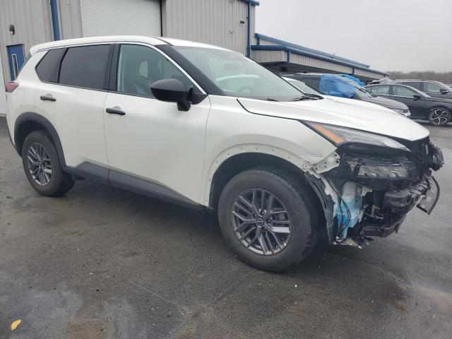 5N1BT3AB2PC829819 - 2023 NISSAN ROGUE S WHITE photo 4