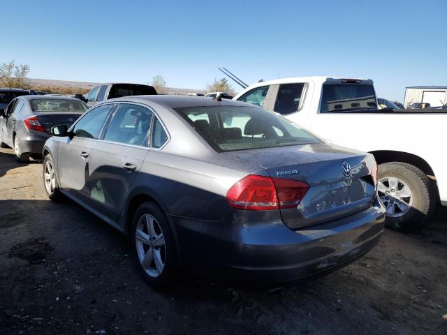 1VWBP7A31DC030048 - 2013 VOLKSWAGEN PASSAT SE GRAY photo 2