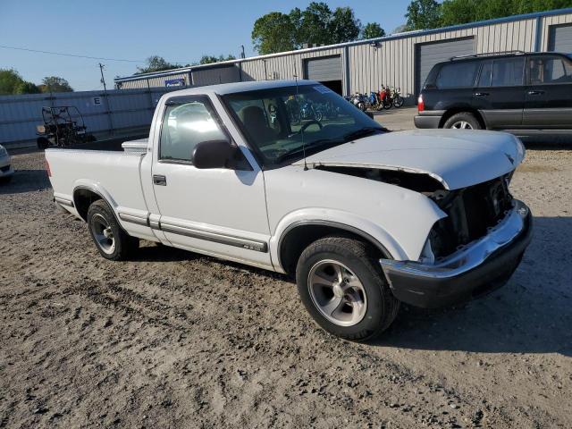 1GCCS1442X8213232 - 1999 CHEVROLET S TRUCK S10 WHITE photo 4