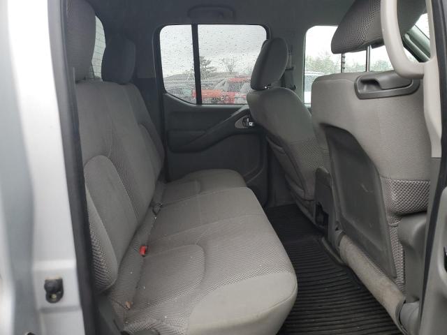 1N6AD0EVXBC438133 - 2011 NISSAN FRONTIER S SILVER photo 10