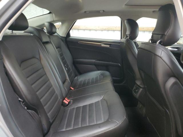 3FA6P0H9XDR333424 - 2013 FORD FUSION SE SILVER photo 10