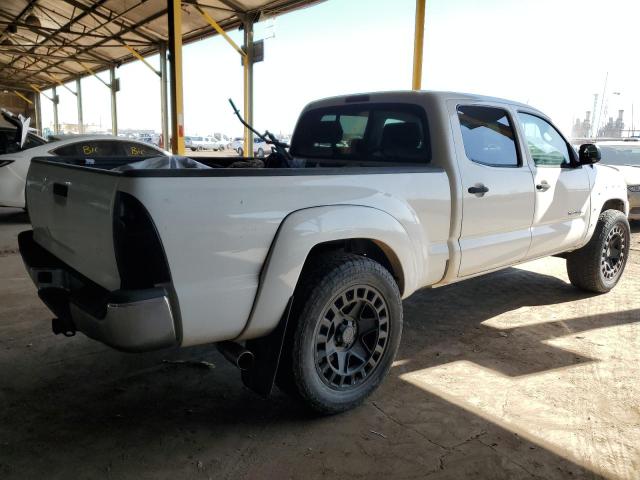 5TEKU72N26Z262223 - 2006 TOYOTA TACOMA DOUBLE CAB PRERUNNER LONG BED WHITE photo 3