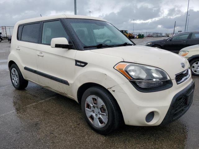 KNDJT2A50C7444962 - 2012 KIA SOUL CREAM photo 4