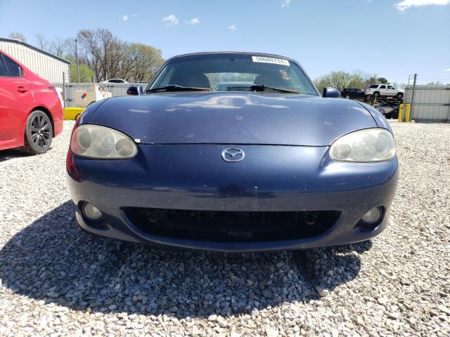 JM1NB353920230661 - 2002 MAZDA MX-5 MIATA BASE BLUE photo 5