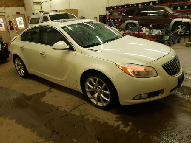 2G4GV5GV8D9182925 - 2013 BUICK REGAL GS WHITE photo 4