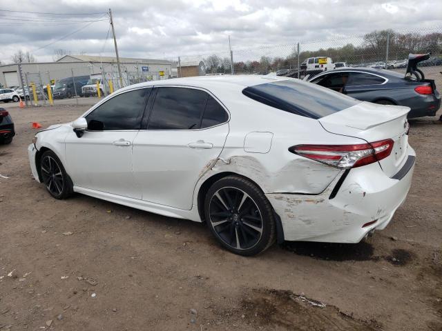 4T1B61HK7KU846622 - 2019 TOYOTA CAMRY XSE WHITE photo 2