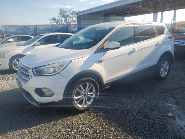 2017 FORD ESCAPE SE, null