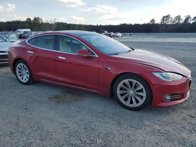 5YJSA1E25HF198612 - 2017 TESLA MODEL S RED photo 4