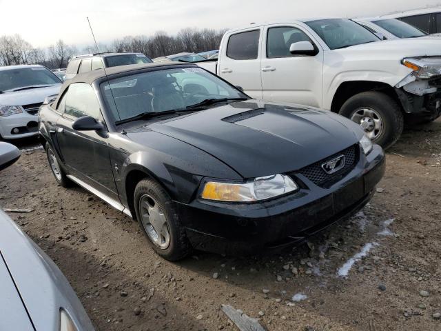 1FAFP4443YF109948 - 2000 FORD MUSTANG BLACK photo 4