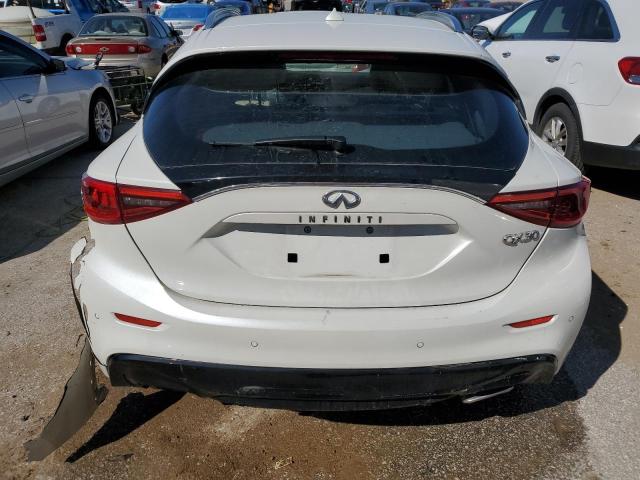 SJKCH5CP0HA028055 - 2017 INFINITI QX30 BASE WHITE photo 6