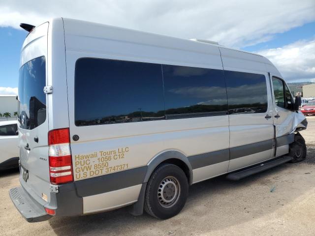 WDZPE8CD5HP399696 - 2017 MERCEDES-BENZ SPRINTER 2500 Սպիտակ լուսանկար 3