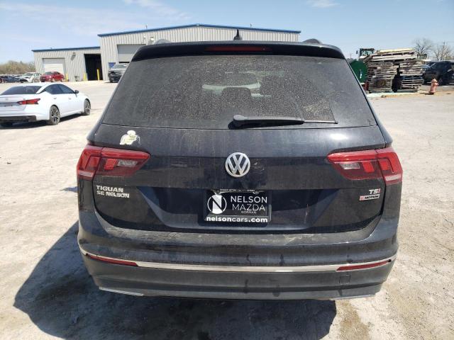 3VV2B7AX1JM204281 - 2018 VOLKSWAGEN TIGUAN SE أسود صورة 6