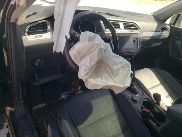 3VV2B7AX1JM204281 - 2018 VOLKSWAGEN TIGUAN SE أسود صورة 8