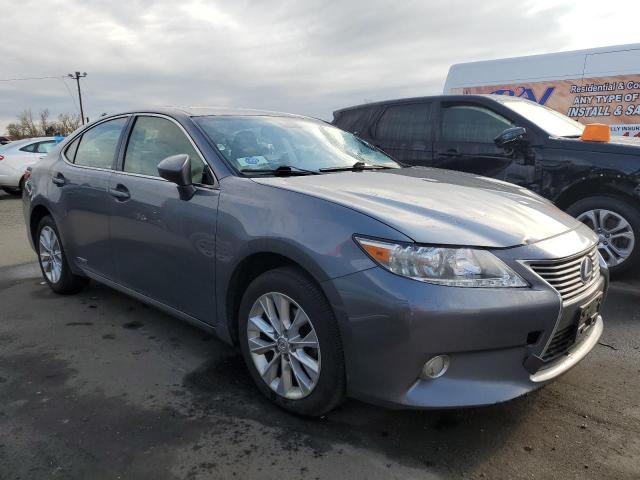 JTHBW1GG2D2008822 - 2013 LEXUS ES 300H SILVER photo 4