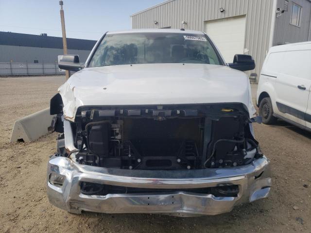 3C6TR5DT3JG157109 - 2018 RAM 2500 SLT თეთრი ფოტო 5