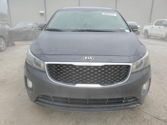 KNDMC5C18J6350503 - 2018 KIA SEDONA EX GRAY photo 5