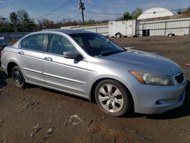 1HGCP36819A020421 - 2009 HONDA ACCORD EXL SILVER photo 4