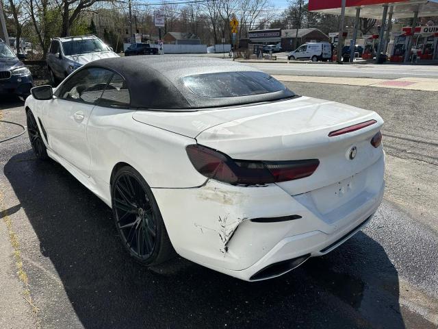 WBAFY4C51KBX39609 - 2019 BMW M850XI WHITE photo 2