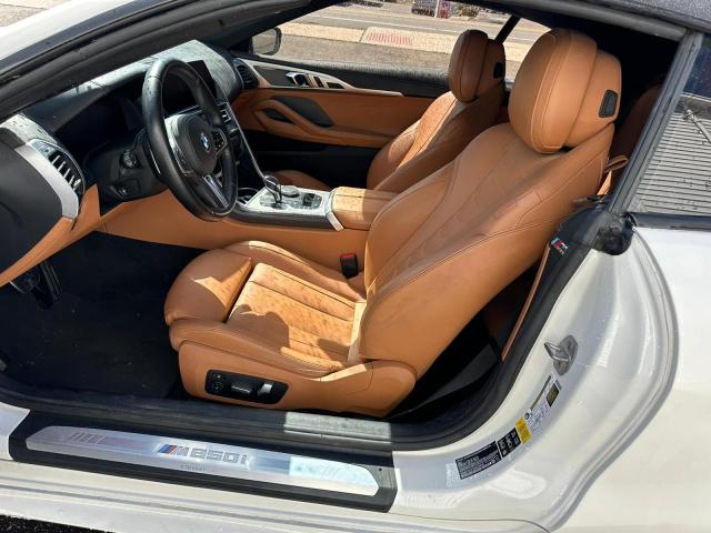 WBAFY4C51KBX39609 - 2019 BMW M850XI WHITE photo 5