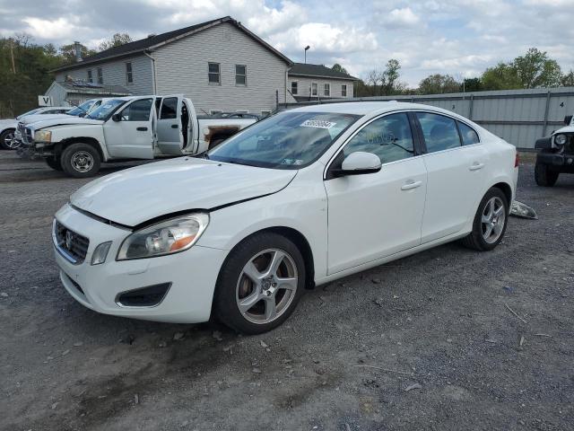 2013 VOLVO S60 T5, 