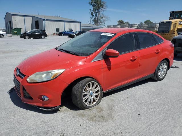 1FAHP3F20CL120981 - 2012 FORD FOCUS SE RED photo 1