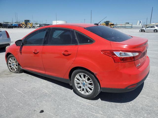 1FAHP3F20CL120981 - 2012 FORD FOCUS SE RED photo 2