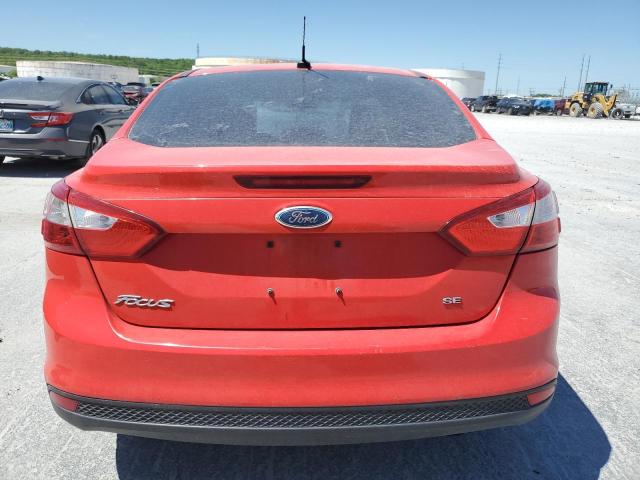 1FAHP3F20CL120981 - 2012 FORD FOCUS SE RED photo 6