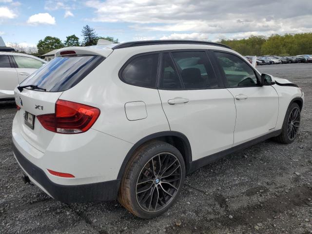 WBAVL1C51DVR82167 - 2013 BMW X1 XDRIVE28I WHITE photo 3